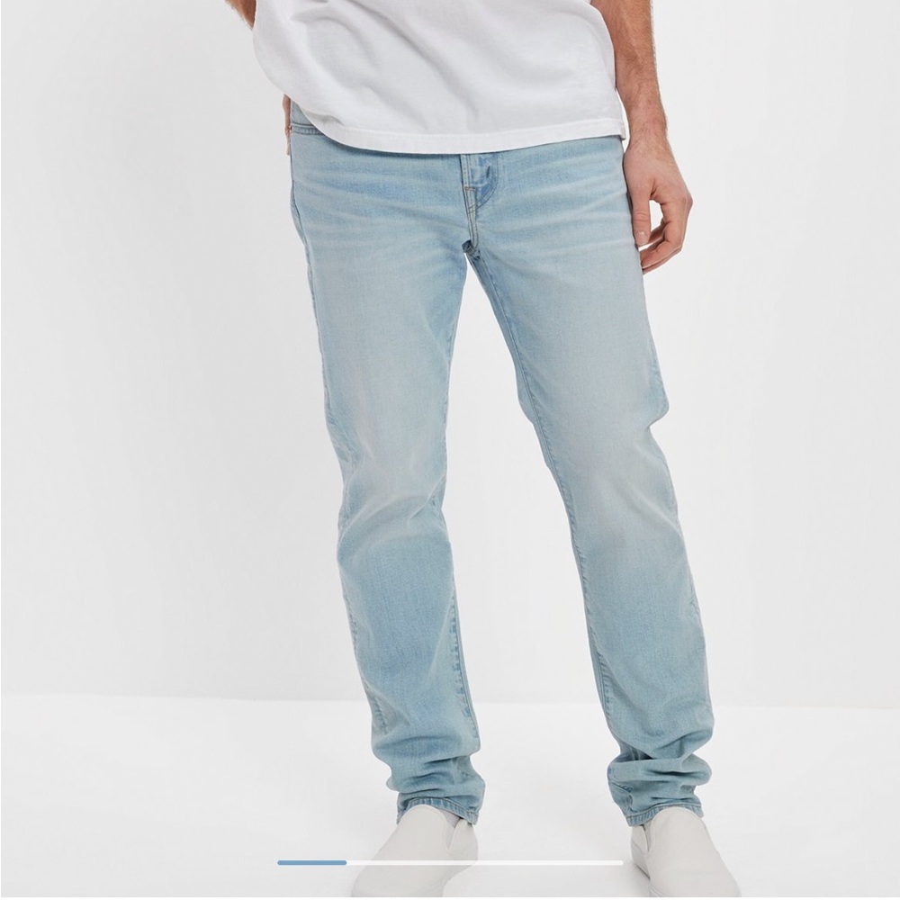 Men’s Lightwash Airflex Jeans American Eagle